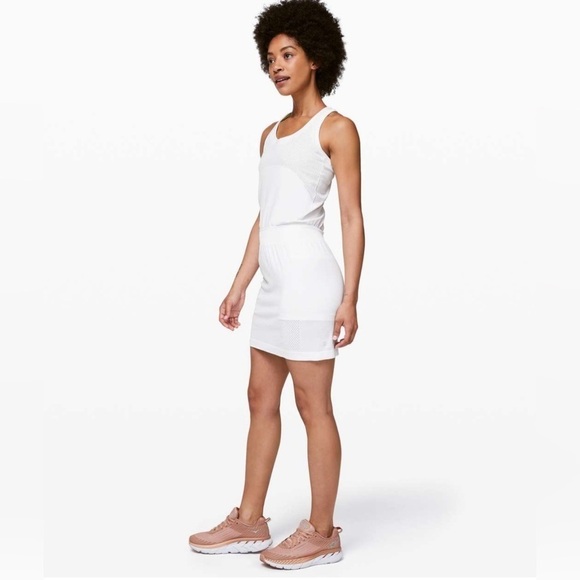 Lululemon Flex On Court Dress size 10 NEW - Picture 1 of 8